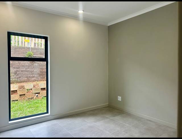 2 BEDROOM APARTMENT FOR SALE IN WESTBROOK